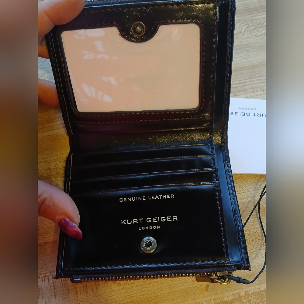 Kurt Geiger NWT Black Quilted Rhinestone Snap Wallet With Box - Picture 8 of 8